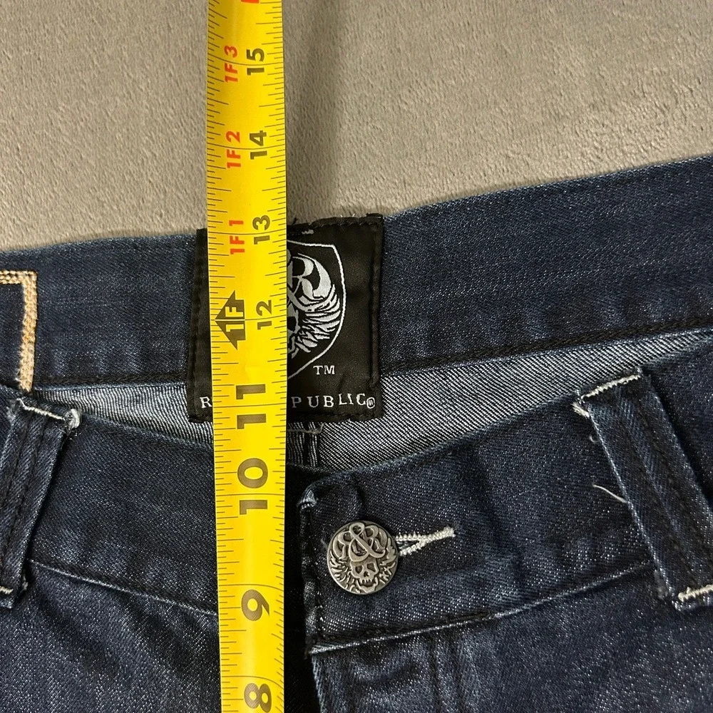 Rock & Republic Jeans Mens 35 Taylor Straight Leg Embroidered Flap Pockets 37x30